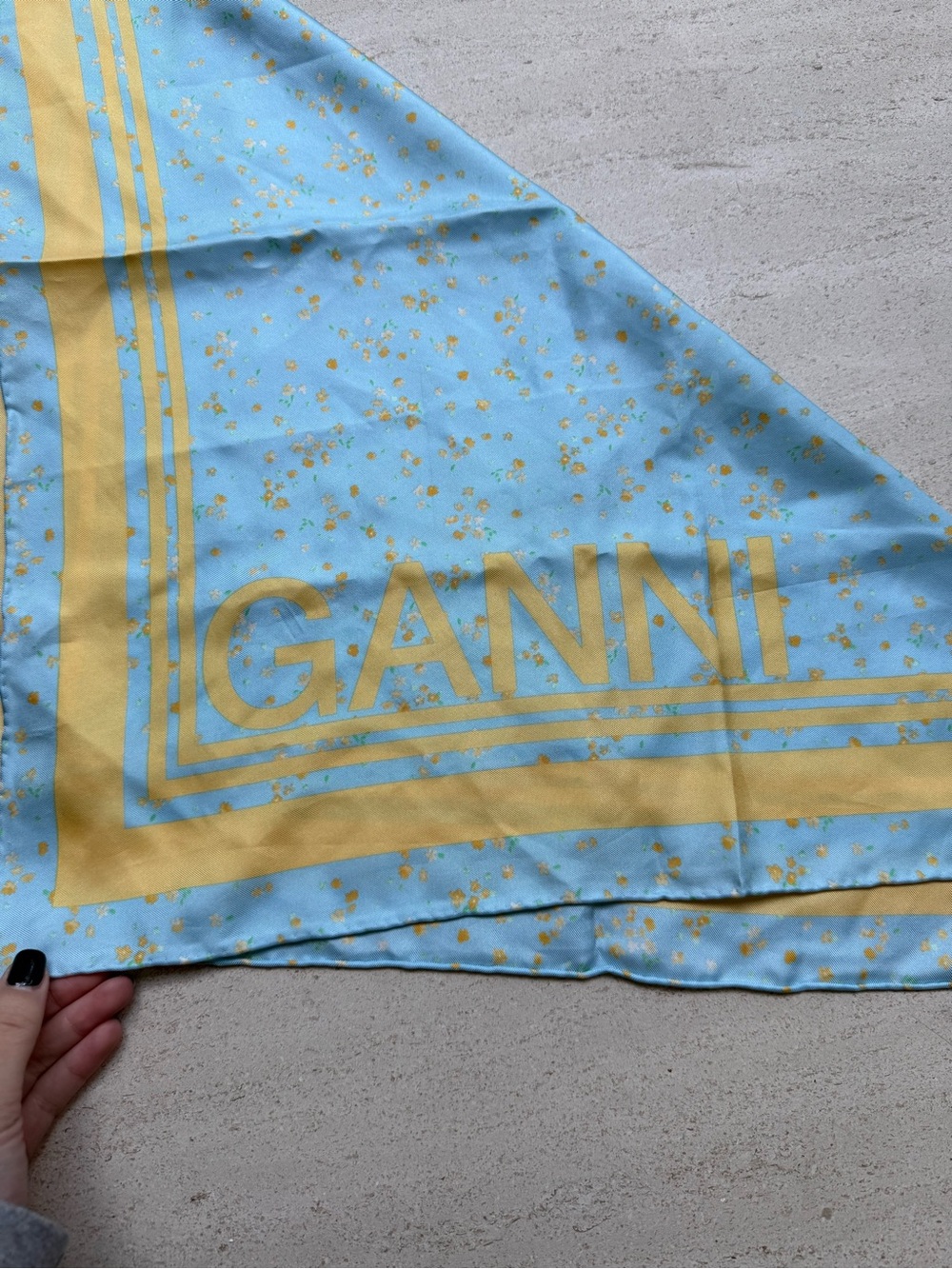 Ganni Blue Yellow Silk Satin Twill Square Scarf Floral Bandana Headwrap Neck Tie - Picture 3 of 5